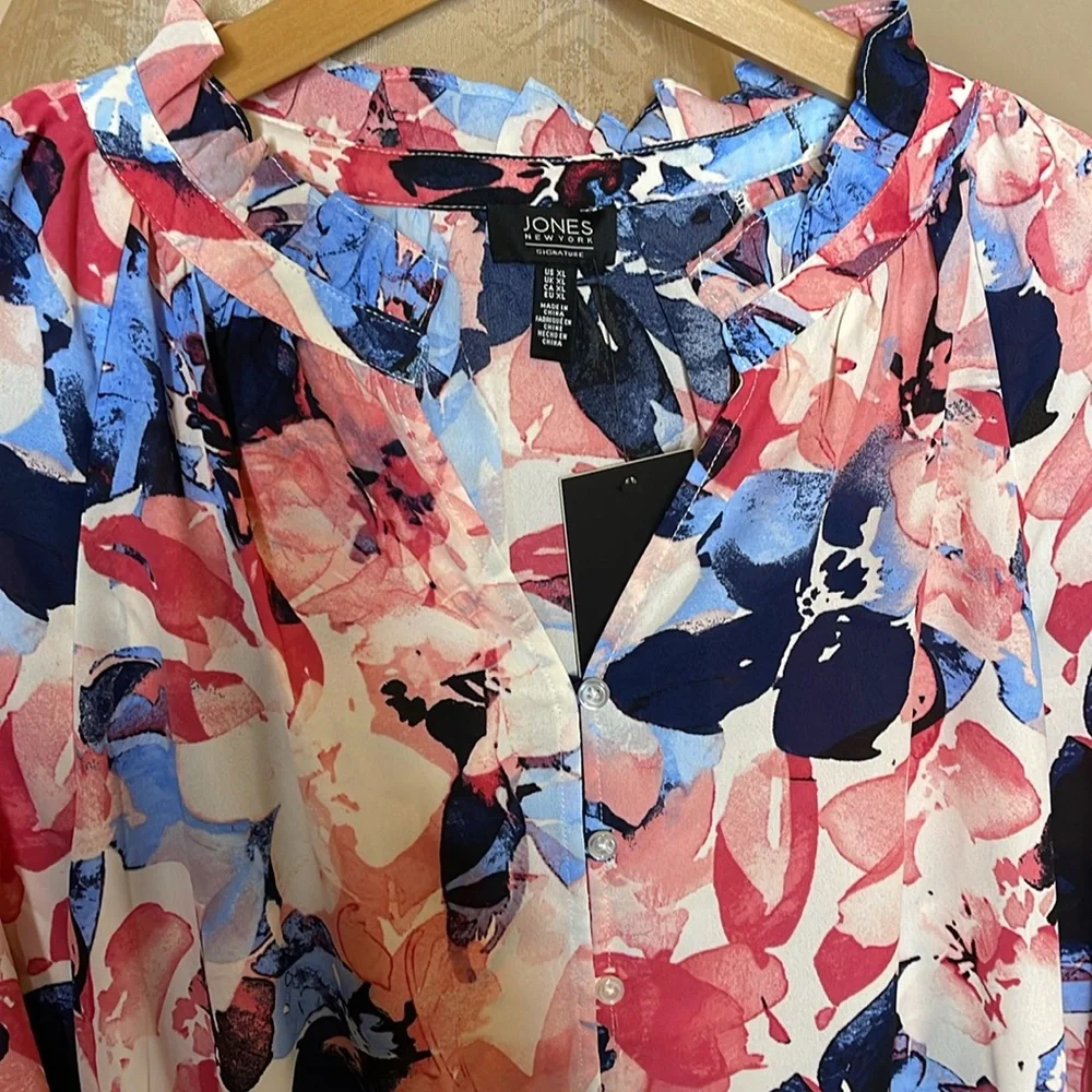 Jones New York Flower Blouse Size XL Ruffle Neck Puff
Sleeve - Picture 11 of 14